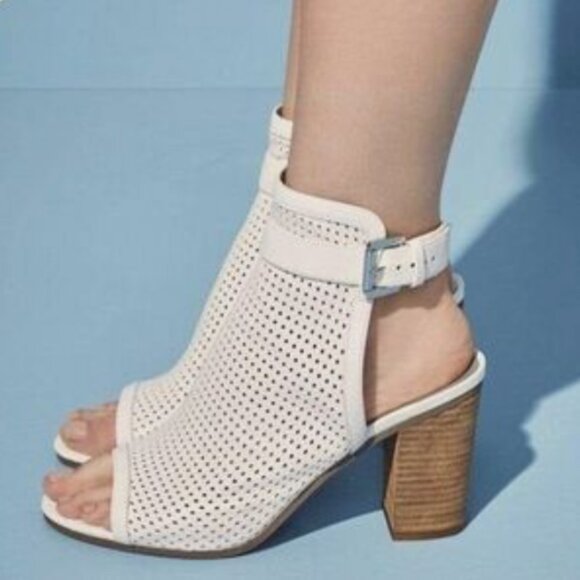 Sam Edelman Emmie Perforated Open Toe Block-Heel Slingback Ankle Bootie Sandals - Picture 1 of 12